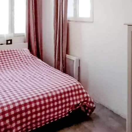 Apartment In With Kitchen